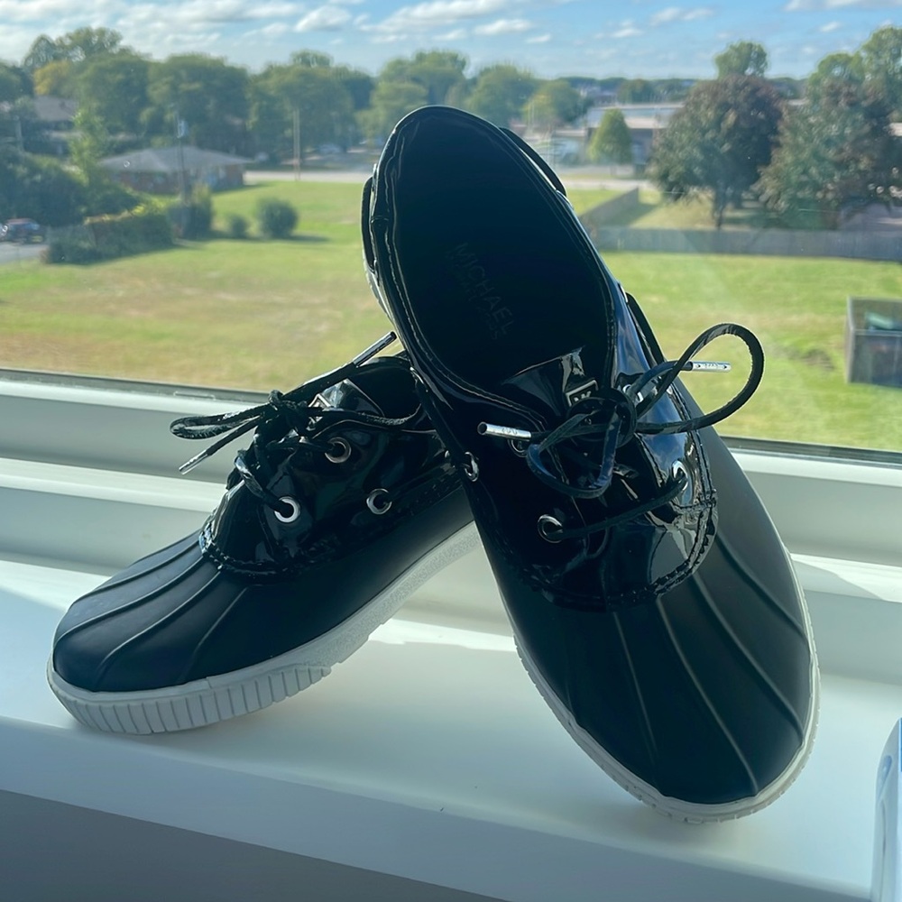 Michael Kors Hyde Black Duck Shoes Sz 8